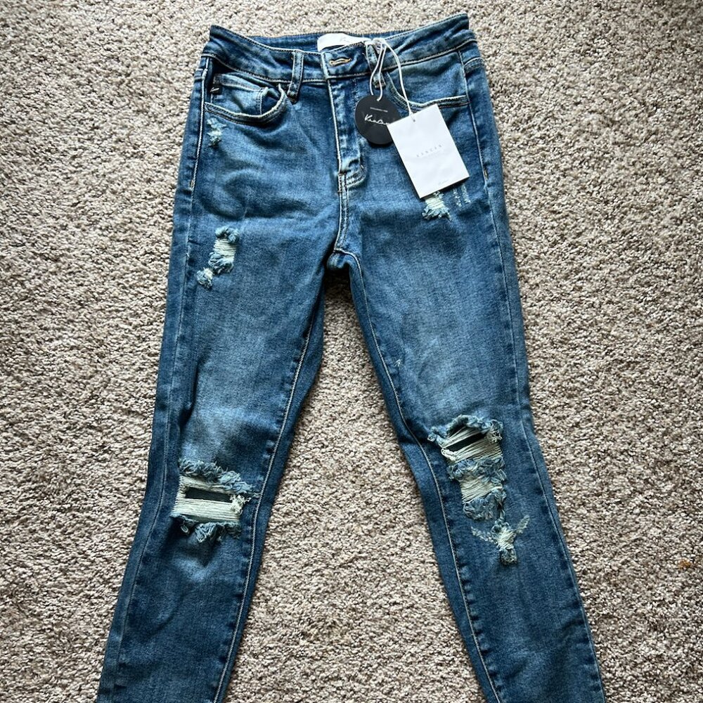 KanCan Distressed Jeans (NWT)